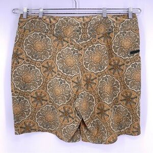 Patagonia Men's Board Shorts/Swim Shorts
Sz 33 Sand Dollar Print Gold